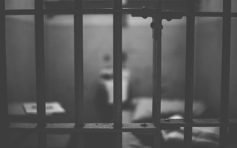 Detinut din Penitenciarul Bistrita, in stare grava dupa o tentativa de sinucidere