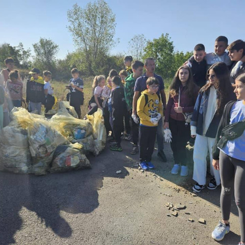 Ziua de curățenie națională, organizată de &quot;Let's Do It, România!&quot;