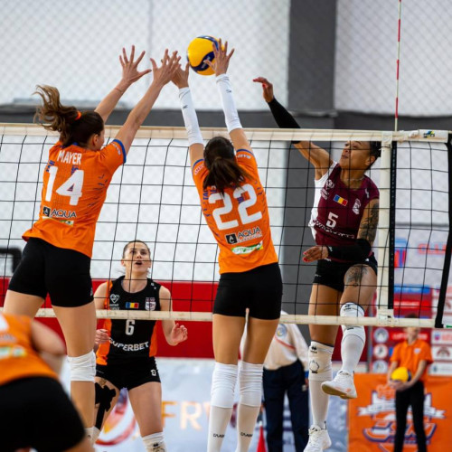 CSM Targoviste încheie pe locul 3 turneul internațional de volei de la Alba Blaj