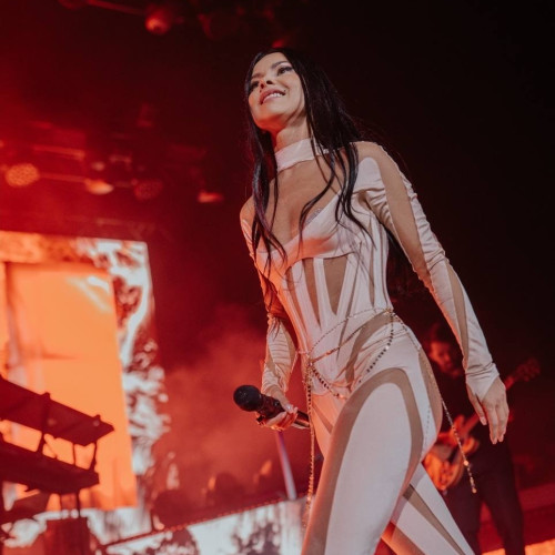 INNA finalizează cu succes prima parte a turneului &quot;Echoes&quot;