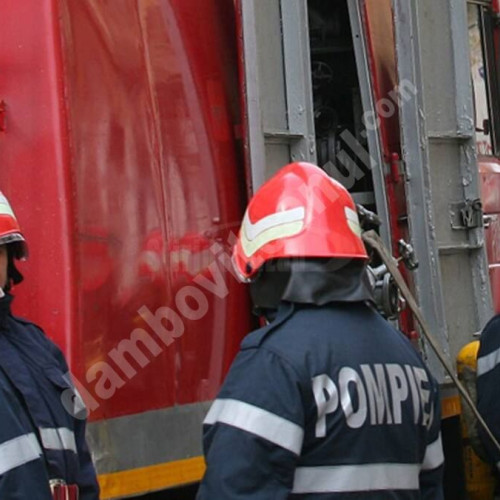 Incendiu în Moreni: o femeie cu arsuri transportată la spital