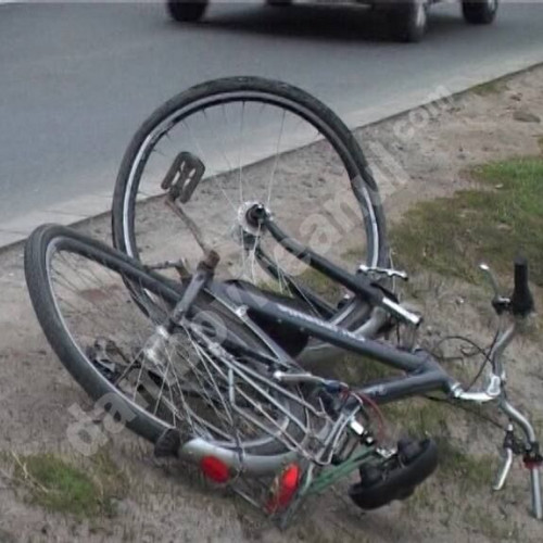 Accident rutier grav în Gura Ocniței: un biciclist rănit de o șoferiță neînțeleaptă!