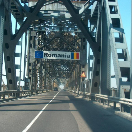 Traficul pe Podul Prieteniei Giurgiu – Ruse se desfășoară în continuare pe o singură bandă