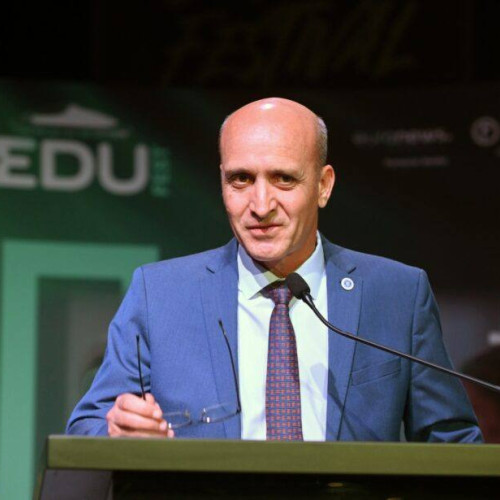 Dâmbovițeanul Sorin Ion, secretar de stat în Ministerul Educației, semnează ordinele pentru reorganizarea școlilor și majorarea normei didactice