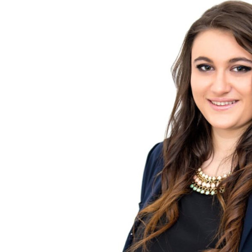 O LUME SURPRINSĂ ÎN IMAGINI – ALEXANDRA MARINESCU