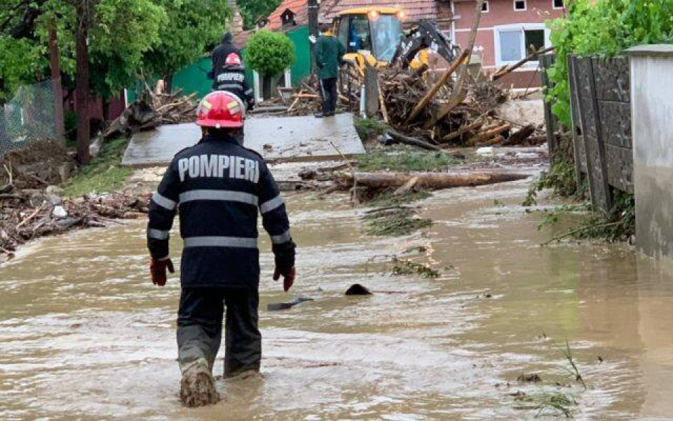 Avertizare cod galben pentru viituri în 14 județe, valabilă până mâine