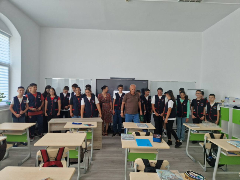 Uniforme gratuite pentru elevii din Tătărani, din partea administrației locale