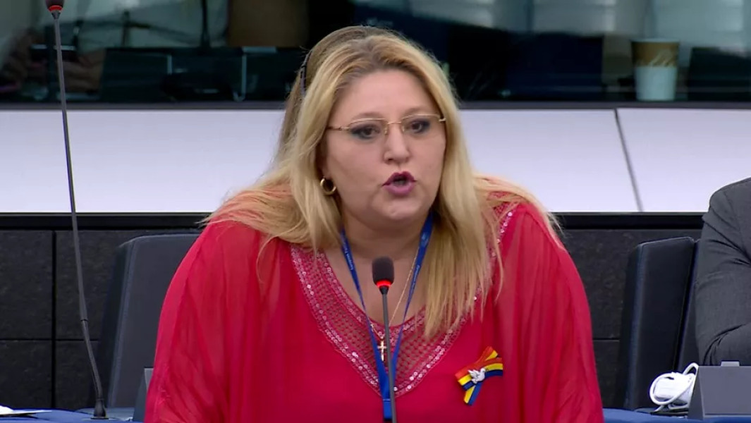 Europarlamentara Diana Șoșoiacă urmărită penal pentru 11 infracțiuni de Parchetul ICCJ
