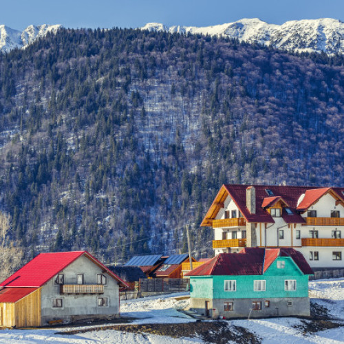 Grupuri care au închiriat aceeași cabană din Sinaia înfuriată proprietarul