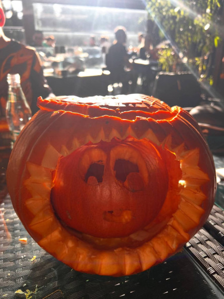 Hotel Peștera din Munții Bucegi organizează un weekend de Halloween pentru întreaga familie