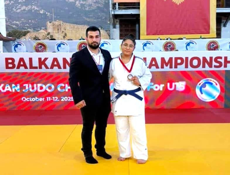Irina Cîrstina de la CSȘ-CSM Târgoviște a obținut bronz la Campionatul Balcanic de judo U15