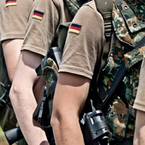 Planurile de reintroducere a serviciului militar în Germania întâmpină obstacole politice