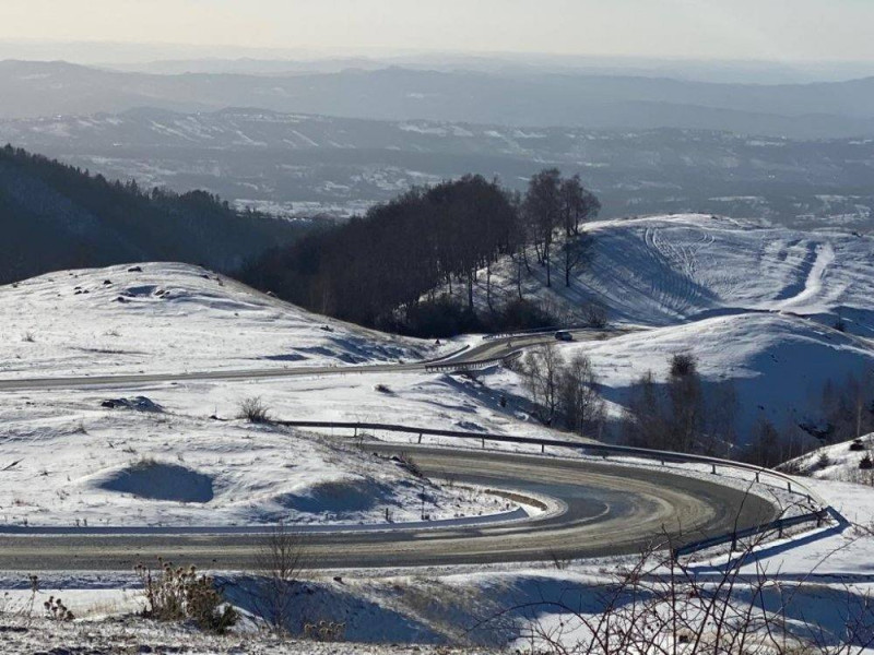 Circulaţia pe Transfăgărăşan şi Transalpina, închisă până vara viitoare