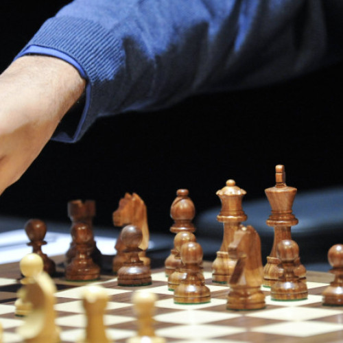 FIDE investighează sancțiunile pentru Kramnik după acuzațiile la adresa lui Naroditsky