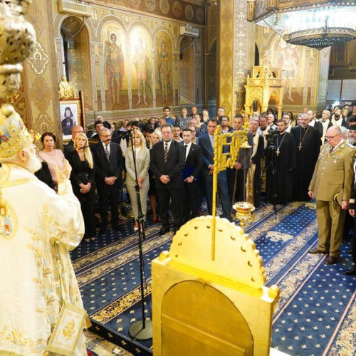 Armata Română, simbol al demnității și curajului în ziua sărbătoririi sale