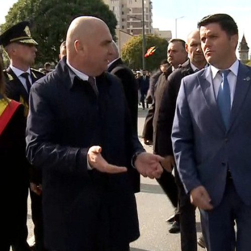 Premierul Ilie Bolojan huiduit la ceremonia Zilei Armatei Române de la Carei