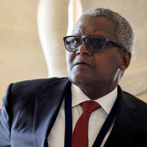 Aliko Dangote vrea să dubleze capacitatea rafinăriei sale în Nigeria