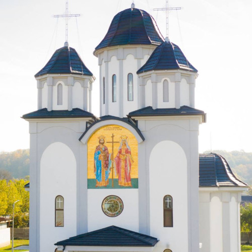 Mitropolitul Nifon va sfinți biserica Sfinții Împărați Constantin și Elena din Moreni