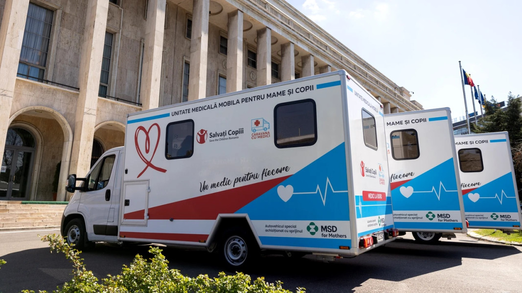 Premierul Ciolacu prezintă noile unități mobile medicale pentru rural