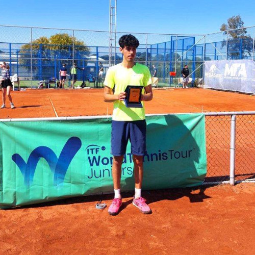 Cezar Papoe, tenismenul din Dâmbovița, câștigă Turneul ITF J60 din Antalya cu o performanță impresionantă!