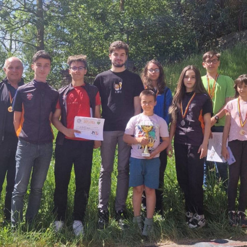 Rezultate uimitoare pentru sportivii de la CSM Târgoviște la Campionatul Național și Cupa Bucovinei la radio orientare